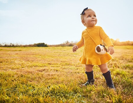 Cambio de armario infantil: ¿cómo elegir prendas que le acompañen todo el otoño?