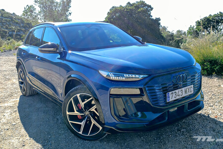 Audi q6 e-tron performance azul