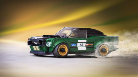 Uno más para la estantería. Lego reproduce a escala el Ford Mustang fastback 1968