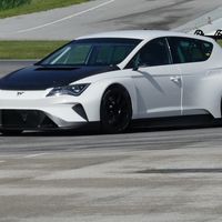 Video: Cupra e-Racer se deja ver por primera vez en pista 