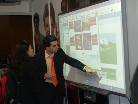 La comunidad ineveryCREA cierra el curso escolar 2011-2012 con la iniciativa #coleCREA en CosmoCaixa Madrid