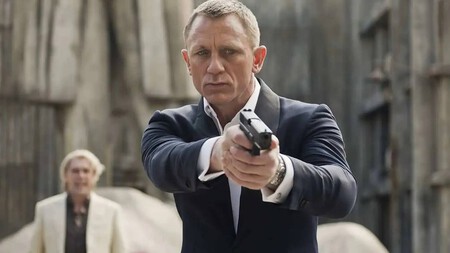 Daniel Craig como James Bond