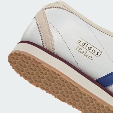 Adidas firma las zapatillas color perla de aires retro para sumarle un toque old money a nuestros looks del día a día