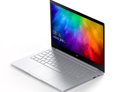 La versión más potente del Xiaomi Mi Air 13 (2017), con Core i7 y SSD de 256GB, ahora por 758 euros