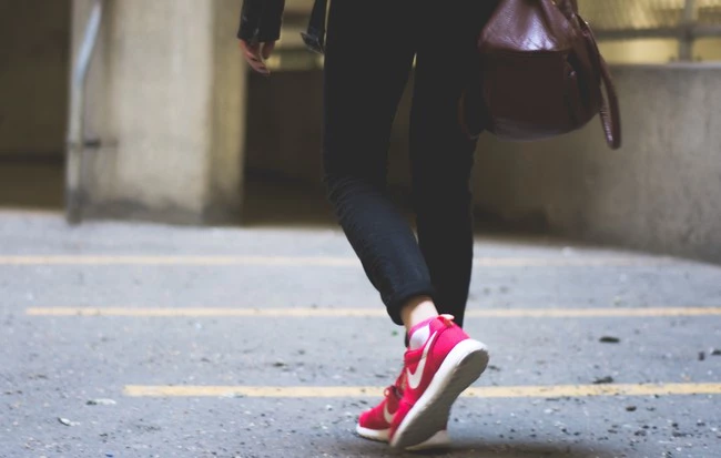 Pedestrian Walking Person Shoe Woman Road 734354 Pxhere Com