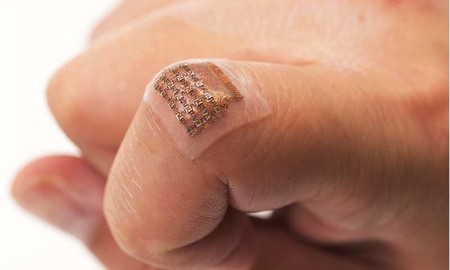 Este parche controla la presión arterial en el interior del cuerpo
