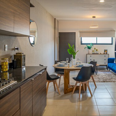 Ikea ha rebajado la mesa bonita y sencilla pensada para comer en cocinas con poco espacio