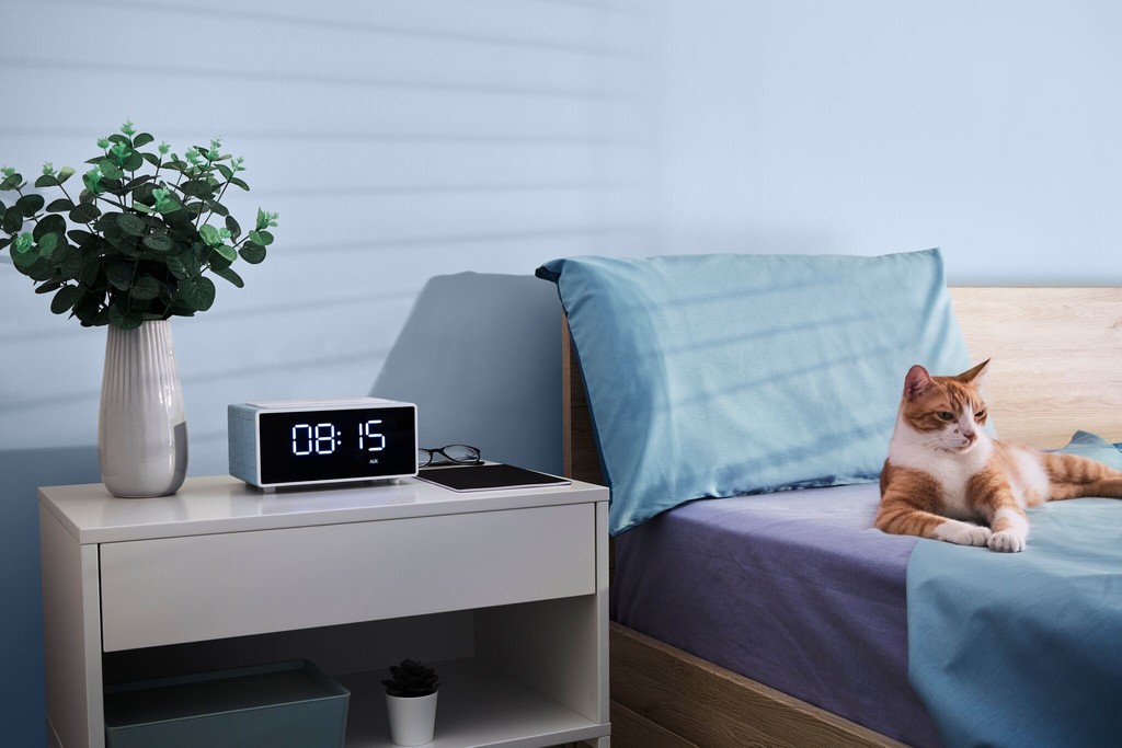 Energy Sistem pone a la venta el Smart Speaker Wake Up, un radio-despertador con Alexa integrado