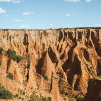 Parece un paisaje de Marte, pero este ruta secreta y fácil está a hora y media de Madrid 