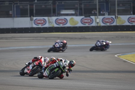 Tom Sykes Chaz Davies Tailandia Superbike 2017