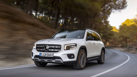 Mercedes-Benz GLB, a prueba: 7 plazas para un SUV premium que sí cabe en el garaje (+ video)