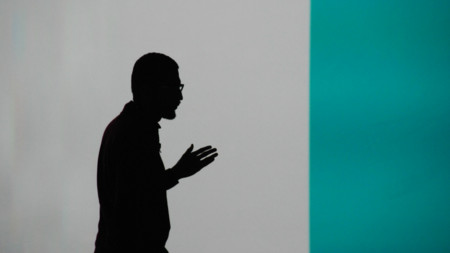 Después de Zuckerberg y Costolo, OurMine hackea las cuentas sociales de Sundar Pichai