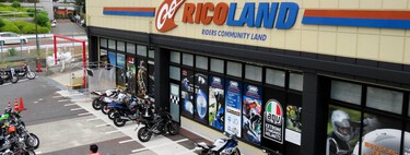 El Disneyland motero está en Japón. Es una tienda, pero allí hacen las quedadas más épicas del mundo motero  