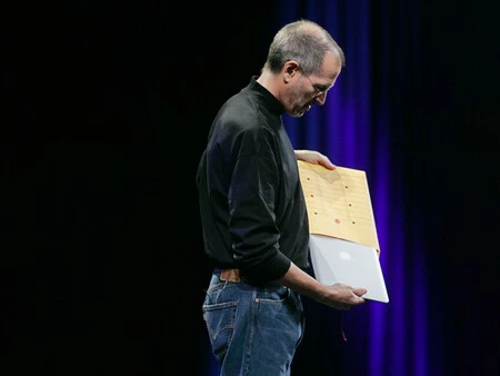 Steve Jobs Macbook Air