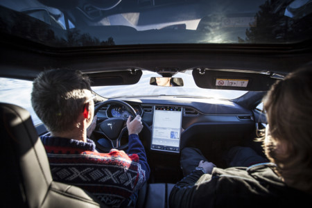Tesla Model S Autopilot