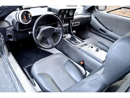 DeLorean DMC-12 con motor Buick V6