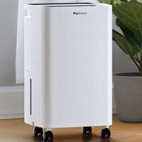 Ni tendedero eléctrico ni secadora: este es el dispositivo con el que podrás secar la ropa en casa rápido este invierno