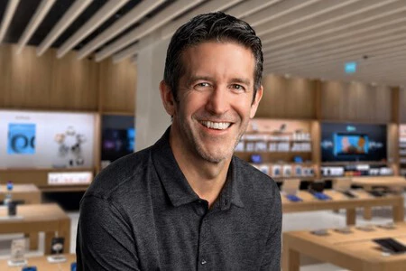 Ternus Apple Store
