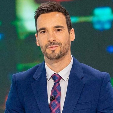 Quién es Lluís Guilera, el presentador que sustituirá por "unos días" a Silvia Intxaurrondo en 'La hora de La 1'