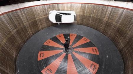 El Mazda2 se enfrenta al <em>Wall of Death</em>