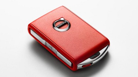 ¿Cómo es que Volvo utiliza una llave roja para aumentar la seguridad en sus autos?