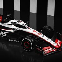 Haas presenta el primer coche de Fórmula 1 para 2023: nuevo patrocinador y vuelve el negro