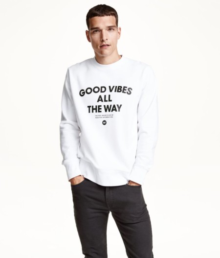 H&M apuesta por prendas casuales para la transición al otoño.