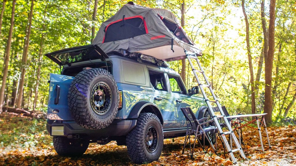 Ford Bronco Overland concept: el 4x4 se prepara para trasnochar con