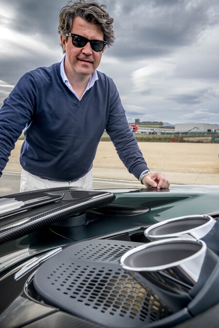 Aston Martin Valhalla