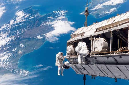 El volumen cerebral de los astronautas cambia debido a los viajes largos por el espacio
