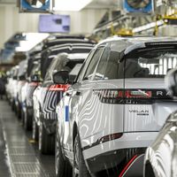 Coches a partir de latas de refresco: Jaguar Land Rover descubre cómo utilizar aluminio reciclado para sus futuros modelos