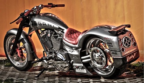 Bajzath Unike Bikes, hablamos con el fabricante húngaro que hizo la moto de Horacio Pagani