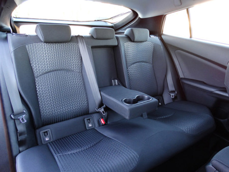 Toyota Prius 2016 plazas traseras