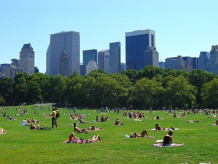 Nueva York: finalmente se prohíbe fumar en algunos espacios públicos