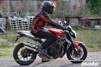 MV Agusta Brutale 1090 RR, prueba (conducción en ciudad y carretera)