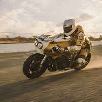 Un Frankenstein destrozado y devuelto a la vida: así es Coronel Butterscotch, la Suzuki Bandit 1200 de Icon