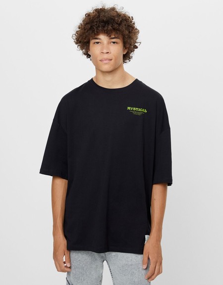 Bershka Adopta La Energia Del Cosmos A Tu Estilo Con Sus Prendas Inspiradas En El Tarot