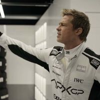 Brad Pitt se ha convertido en piloto de Fórmula 1 y ha compartido pista con Fernando Alonso y Carlos Sainz para llevar al cine el Gran Circo