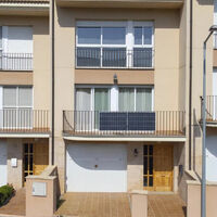 Leroy Merlin vende un kit solar fácil de instalar y sin obras para producir tu propia electricidad y reducir la factura 