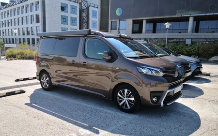 Pasamos unas minivacaciones a bordo del Toyota PROACE Camper