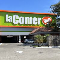 La Comer está creciendo en México, pero abrir tiendas, pagar salarios y hacer publicidad ya le está costando caro