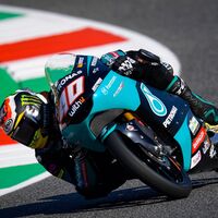 Darryn Binder domina en Mugello, la VR46 se estrena como 'wild card' de Moto3 y caída para Pedro Acosta