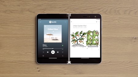 Este es el Surface Duo: un iPad mini con bisagra y Android 10 con el software como gran incógnita
