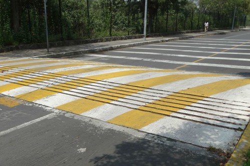 Los topes no se crearon para dañar tu auto, te contamos de dónde surgen y su razón de ser