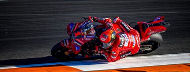 Pecco Bagnaia se proclama bicampeón del mundo de MotoGP en Valencia emulando a Marc Márquez y Valentino Rossi 