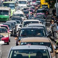 Gobierno de CDMX va por autos con placas de otros estados para frenar la evasión fiscal