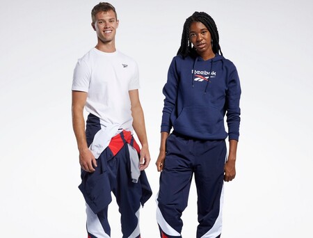 20% de descuento en camisetas, sudaderas y pantalones de chándal Reebok utilizando el cupón de descuento SAVE20