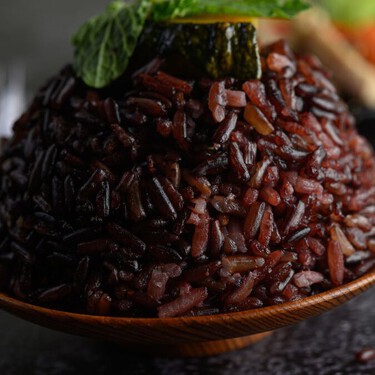 Qué es el arroz salvaje: así lo puedes preparar en casa con verduras o frutos secos en una hora