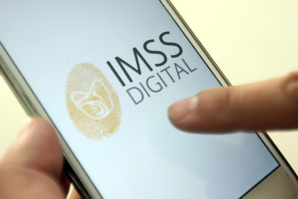 El IMSS quiere eliminar las filas y la burocracia: digitalizará sus servicios y habilita nuevos códigos QR para acceder a sus trámites  . Noticias en tiempo real