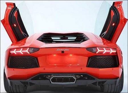 Lamborghini LP700-4 Aventador